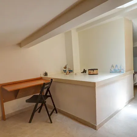 Portman Duplex By Hello Homes *